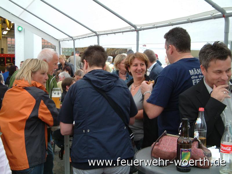 2010.04.30 Maibaumaufstellung (23).JPG